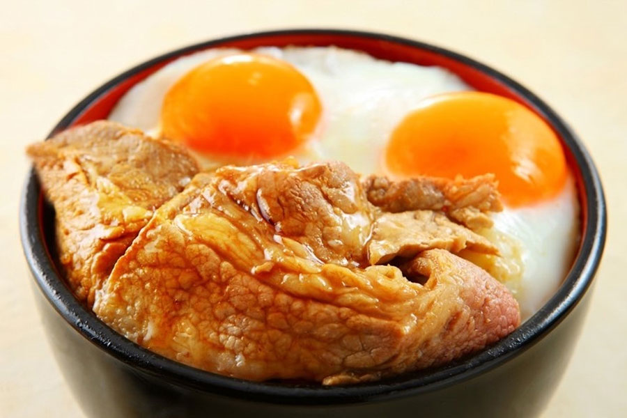焼き豚玉子めし
